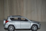 丰田RAV4二手车2010年好还是2012年的好，深圳二手车丰田r4