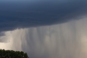 涠洲岛天气预报有暴雨可以去玩吗，广西涠洲岛天气