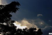 下雨天适合去钟山风景区玩吗，钟山县天气