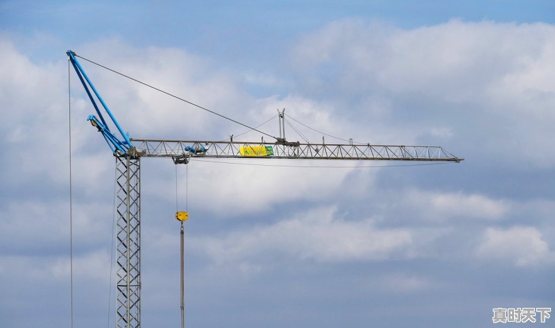 1、四川创新驱动高质量发展实施意见_成都在创新发展上应投入多少经费 - 真时天下