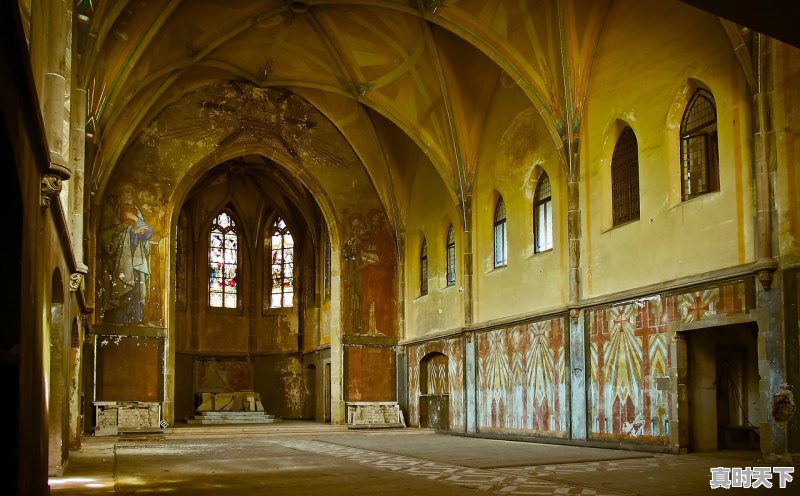 1、上海电影学院学费多少_上海有哪些游戏电玩店 - 真时天下