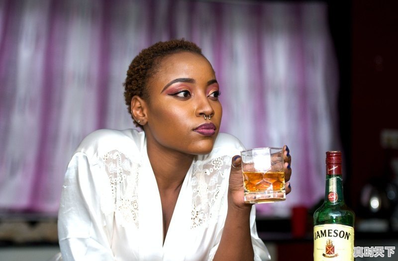 贾冰捡瓶子电影叫什么 - 真时天下