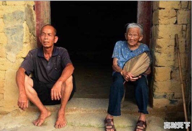 《三十二》和《二十二》是不是同一部影片 - 真时天下