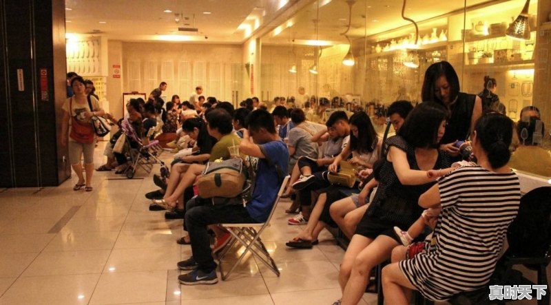 有人说在股市中，持续上涨的股市会受股民朋友的青睐，这是怎么回事 - 真时天下