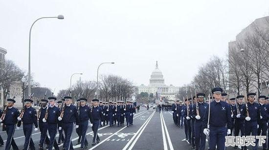 美国是头号军事强国，为什么阅兵时不展示最新最全的武器装备 - 真时天下